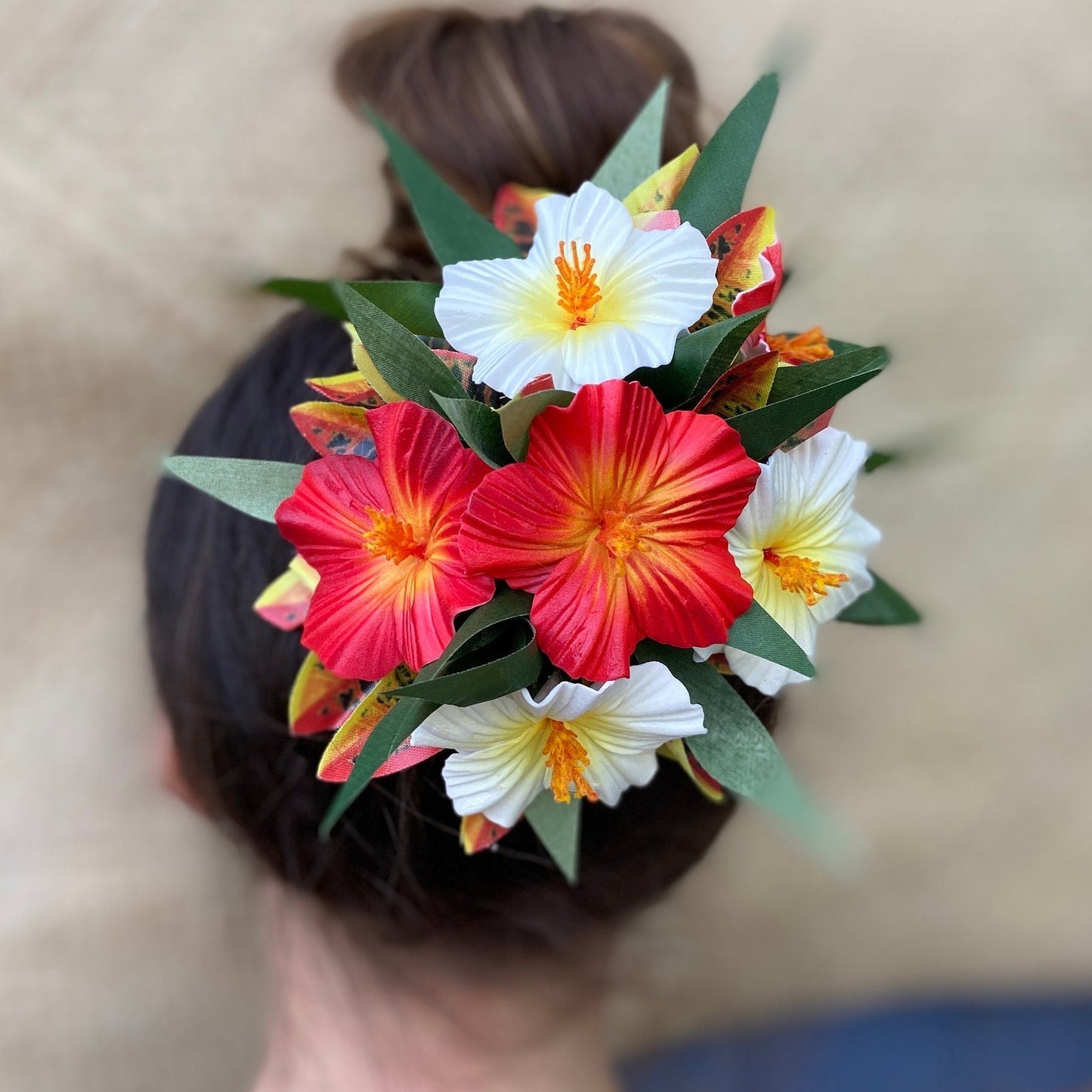 Royal Polynesian Hibiscus Hair Clip Tahitian Headdress Costume for Aparima Ahuroa Hula Statement Piece Bridal Plumeria Fascinator Hair Pin