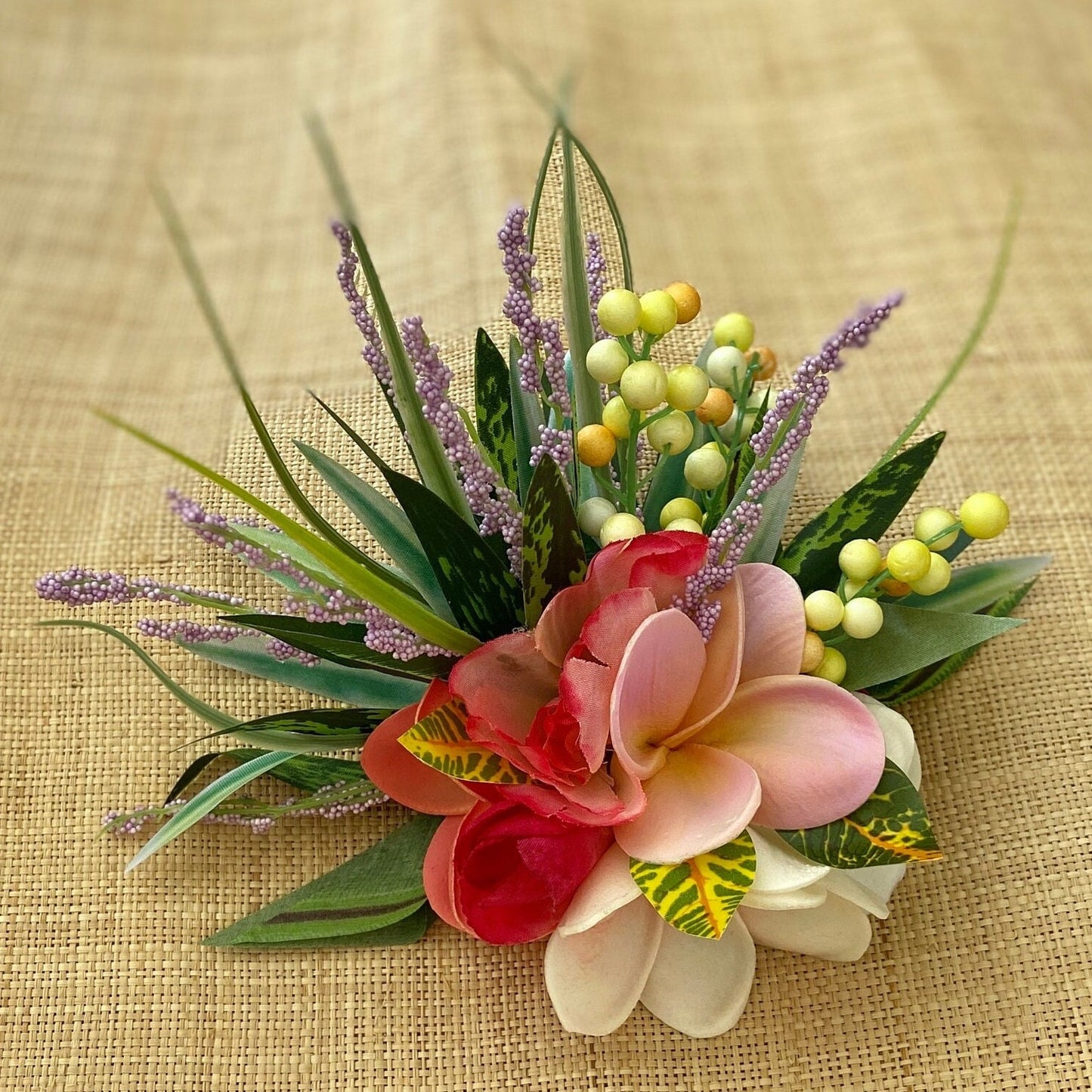 Hawaiian Plumeria Tulip Pixie Bride Graduation Hair Clip Tahitian Aparima Ahuroa Statement Piece Bridal Artificial Ti Leaf Hair Pin