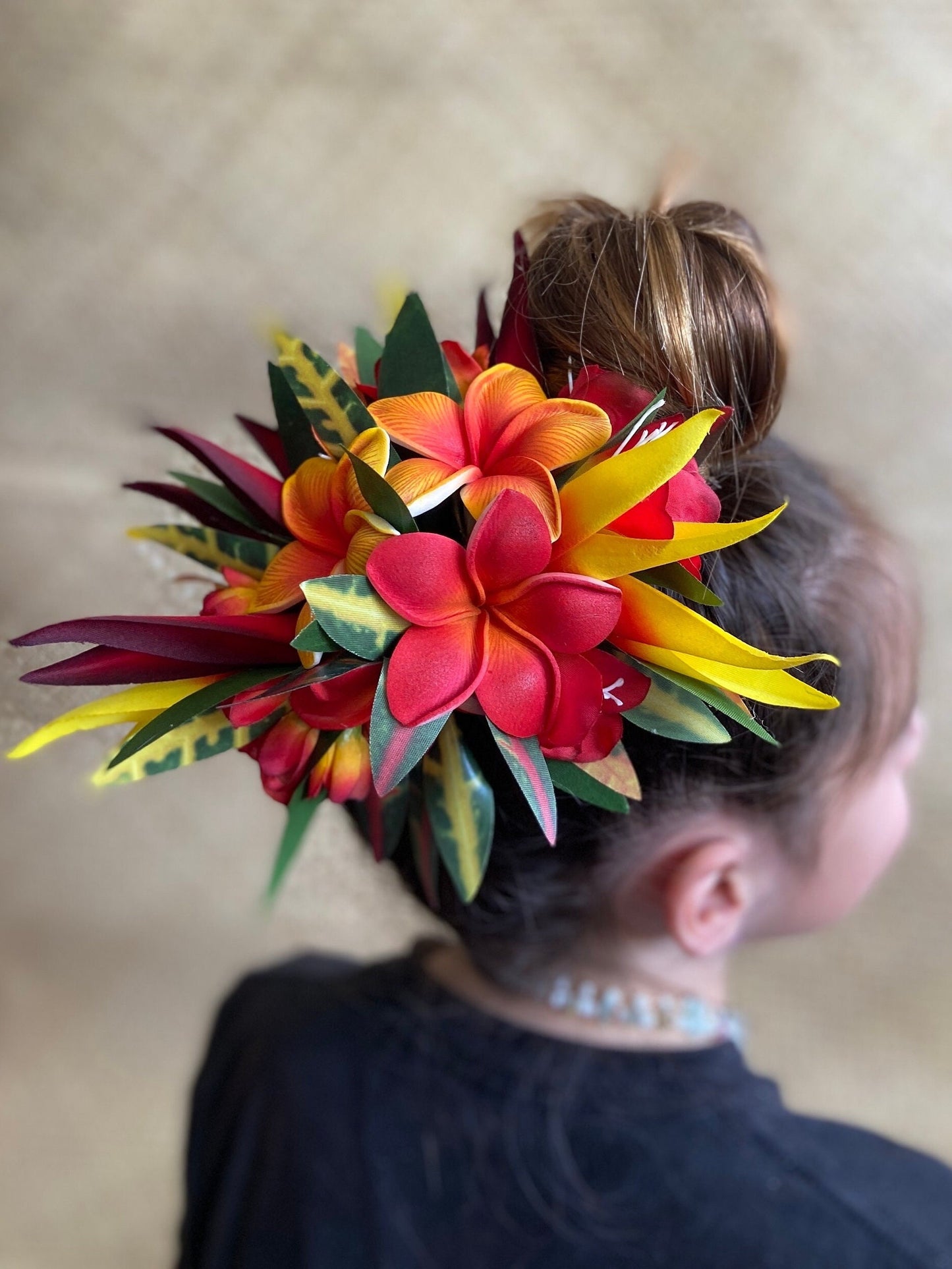 Royal Polynesian Hair Clip Tahitian Headdress Costume for Aparima Ahuroa Hula Statement Piece Bridal Plumeria Fascinator Hair Pin