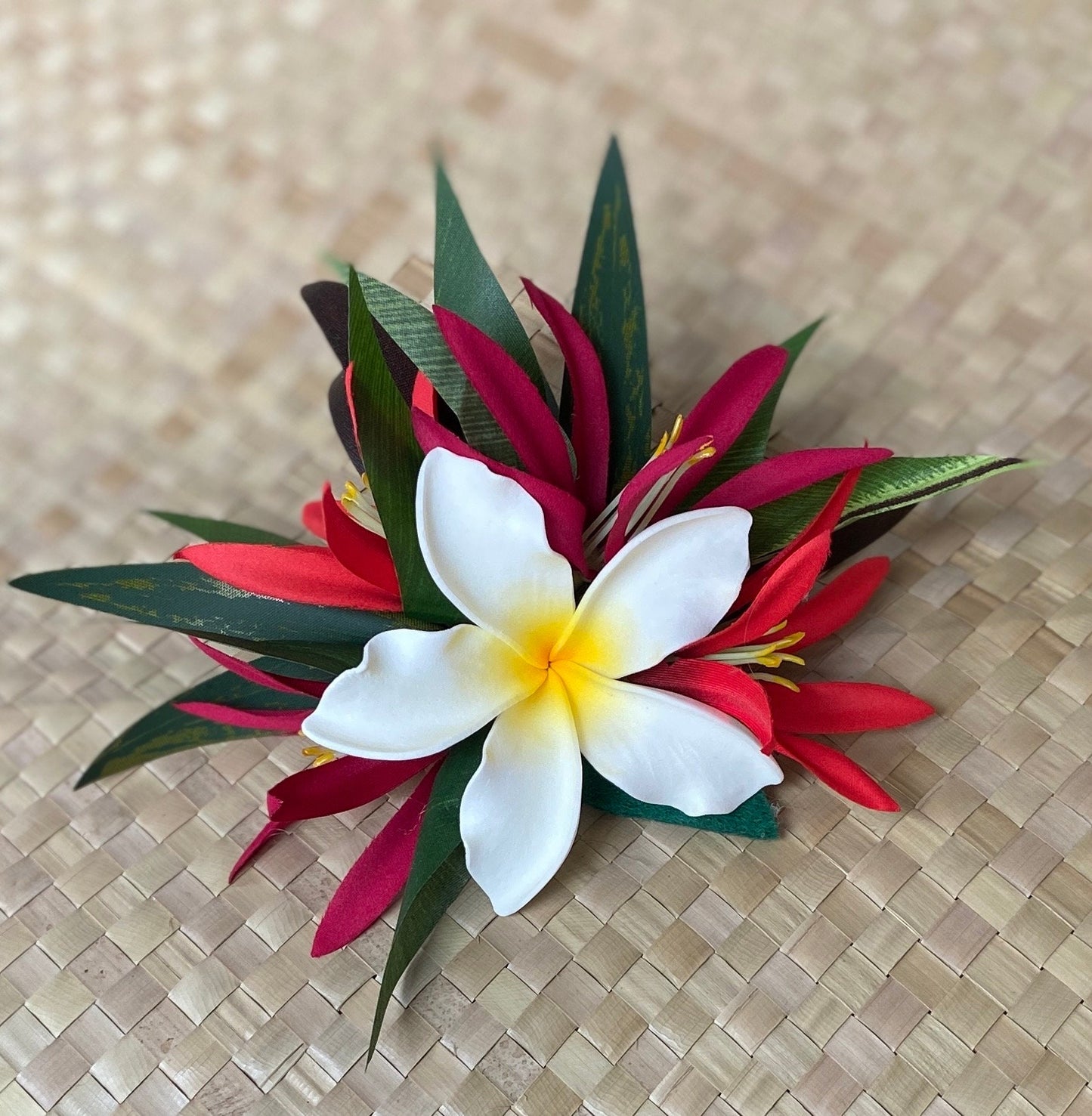Royal Hawaiian Plumeria Hair Clip Tahitian Headdress Costume Aparima Ahuroa Statement Piece Spider Lily Floral Artificial Ti Leaf Hairpin