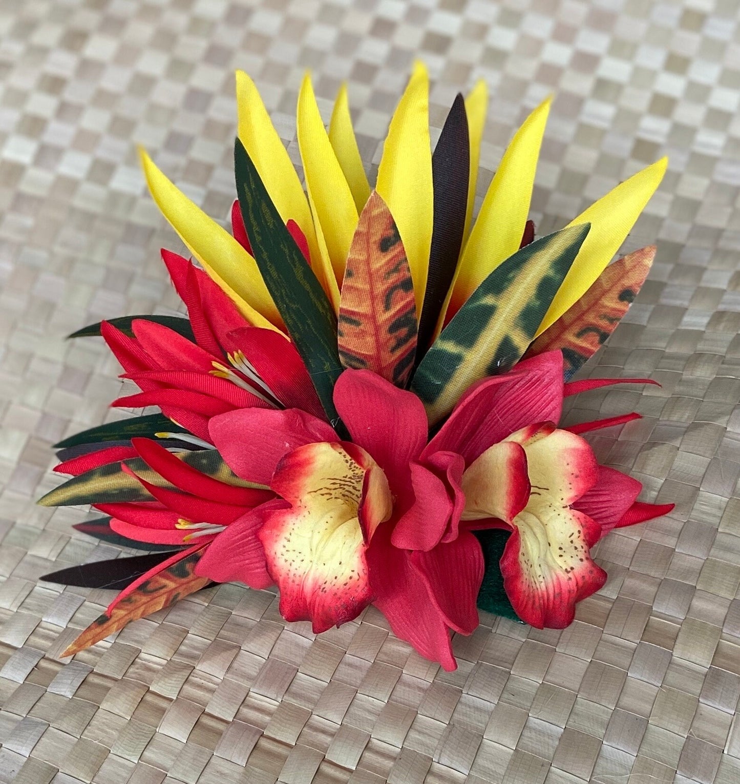Royal Hawaiian Orchid Hair Clip Tahitian Headdress Costume Aparima Ahuroa Statement Piece Spider Lily Floral Artificial Ti Leaf Hairpin