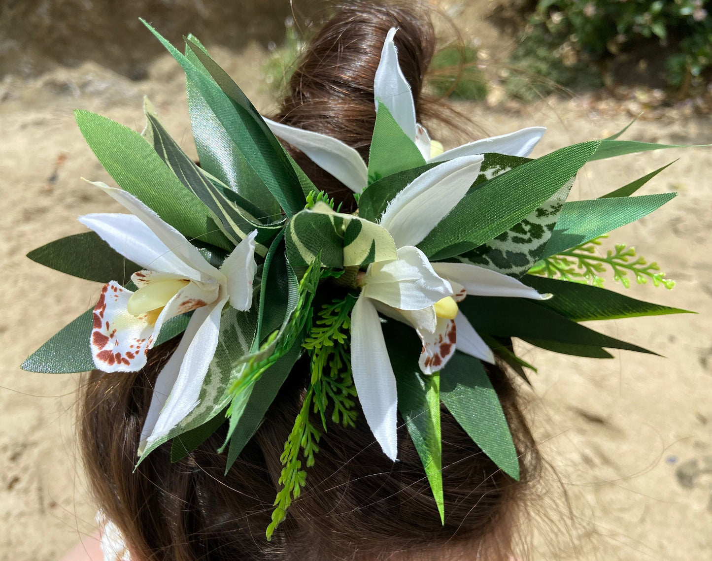 Orchid and Ti Leaf Kupe'e