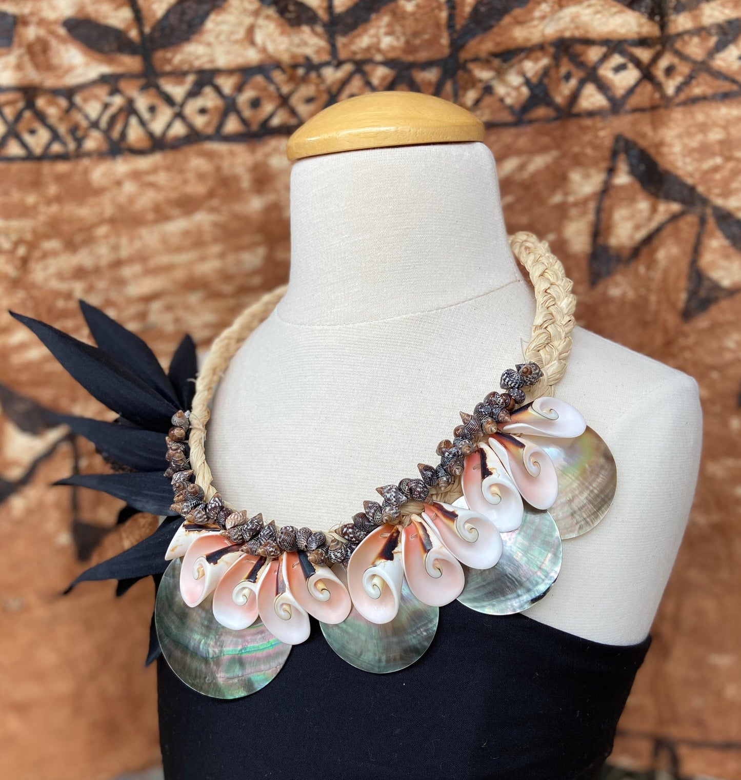 Tahitian Neckpiece