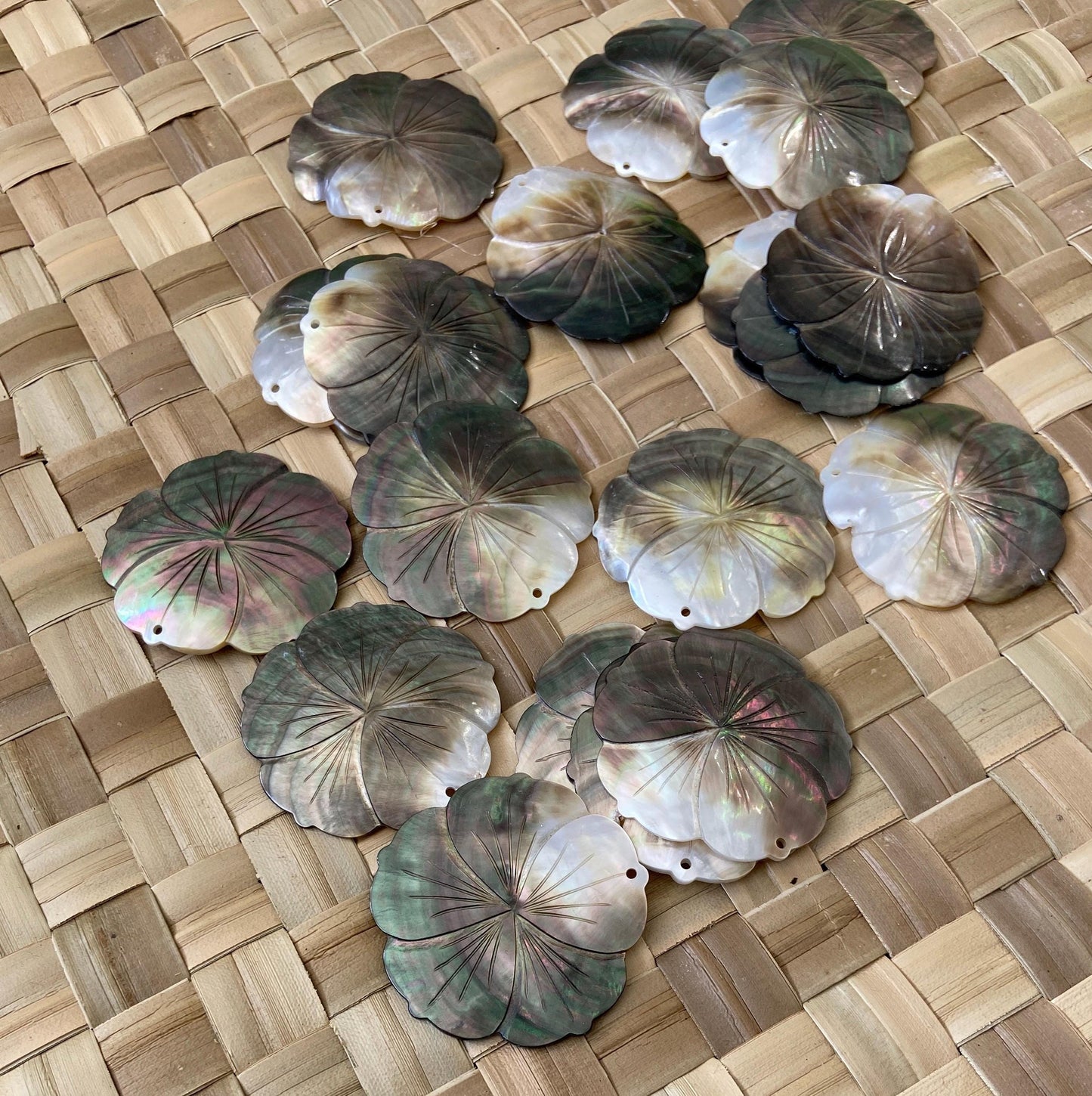 2.25" Hibiscus Mother of Pearl Seashells