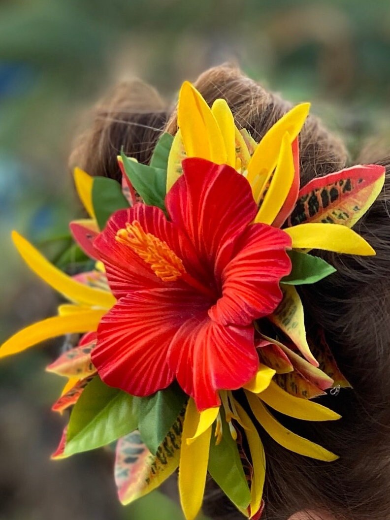 Ruffled Hawaiian Hibiscus Hair Clip Tahitian Headdress Costume Aparima Ahuroa Statement Piece Croton Maile Floral Artificial Ti Leaf Hairpin