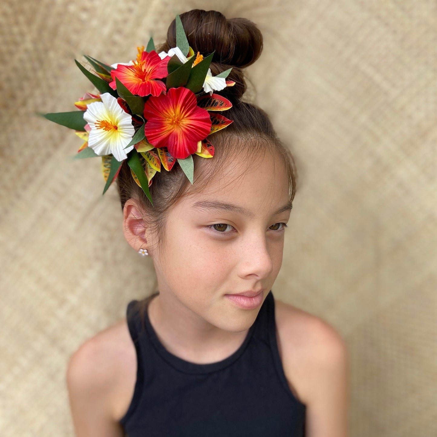 Royal Polynesian Hibiscus Hair Clip Tahitian Headdress Costume for Aparima Ahuroa Hula Statement Piece Bridal Plumeria Fascinator Hair Pin