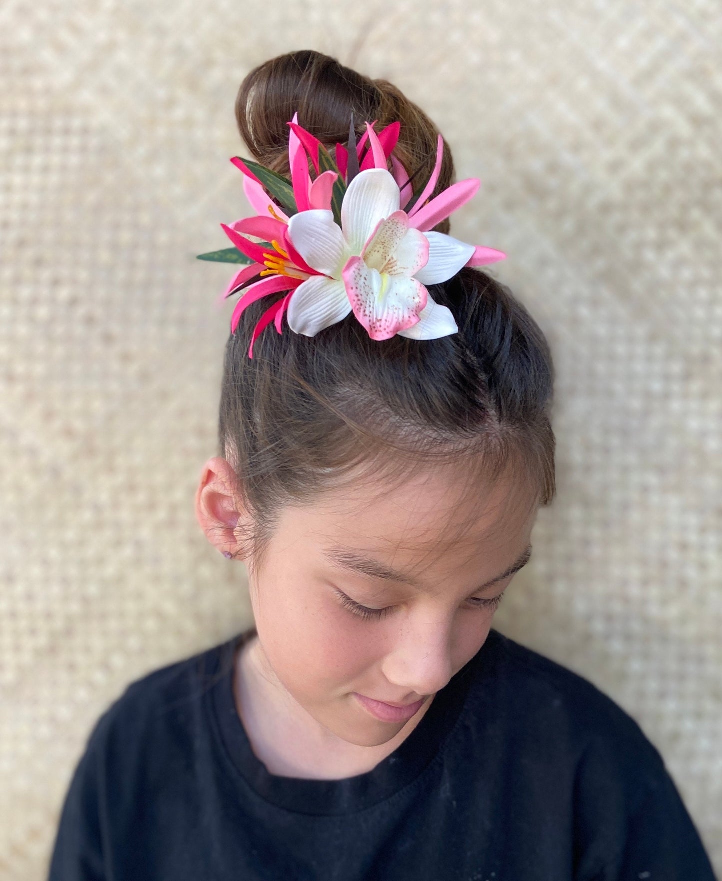 Hawaiian Flower Hair Clip Tahitian Costume Accessories Orchid & Spider Lily Artificial Ti Leaf Tropical Hairpin for Aparima Ahuroa Otea Solo