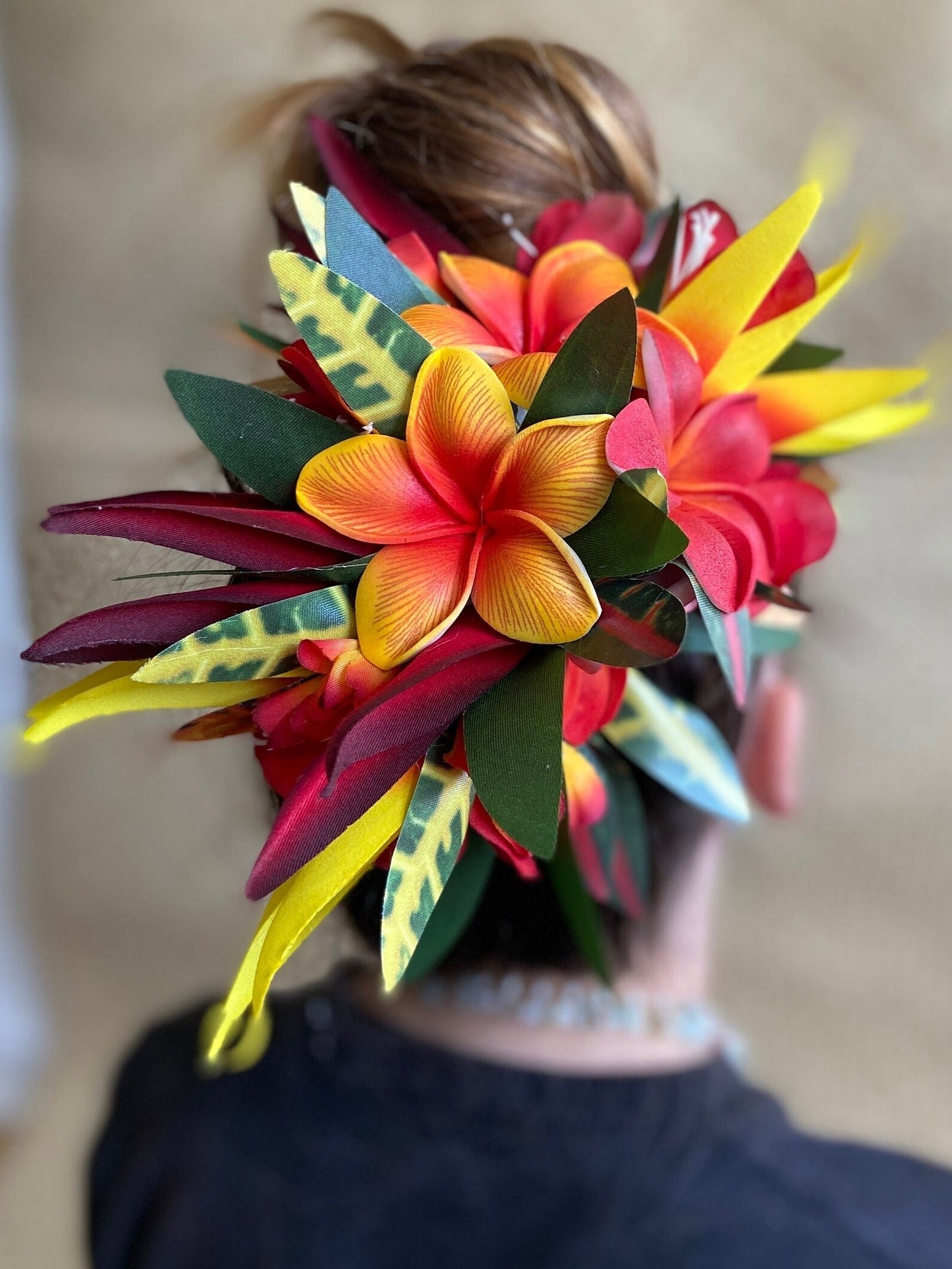 Royal Polynesian Hair Clip Tahitian Headdress Costume for Aparima Ahuroa Hula Statement Piece Bridal Plumeria Fascinator Hair Pin