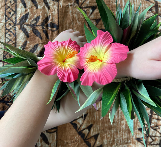 Hibiscus or Plumeria and Ti Leaf Kupe'e
