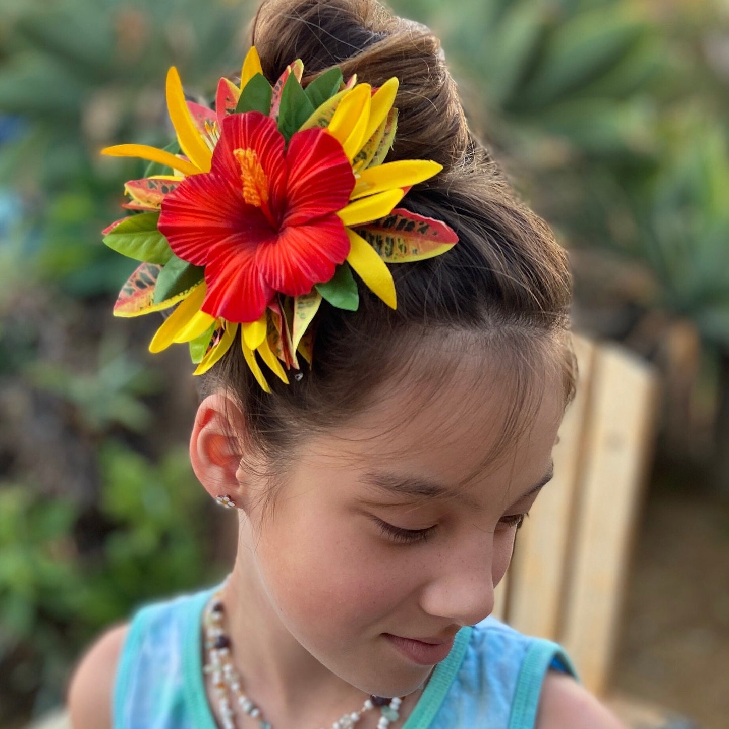 Ruffled Hawaiian Hibiscus Hair Clip Tahitian Headdress Costume Aparima Ahuroa Statement Piece Croton Maile Floral Artificial Ti Leaf Hairpin