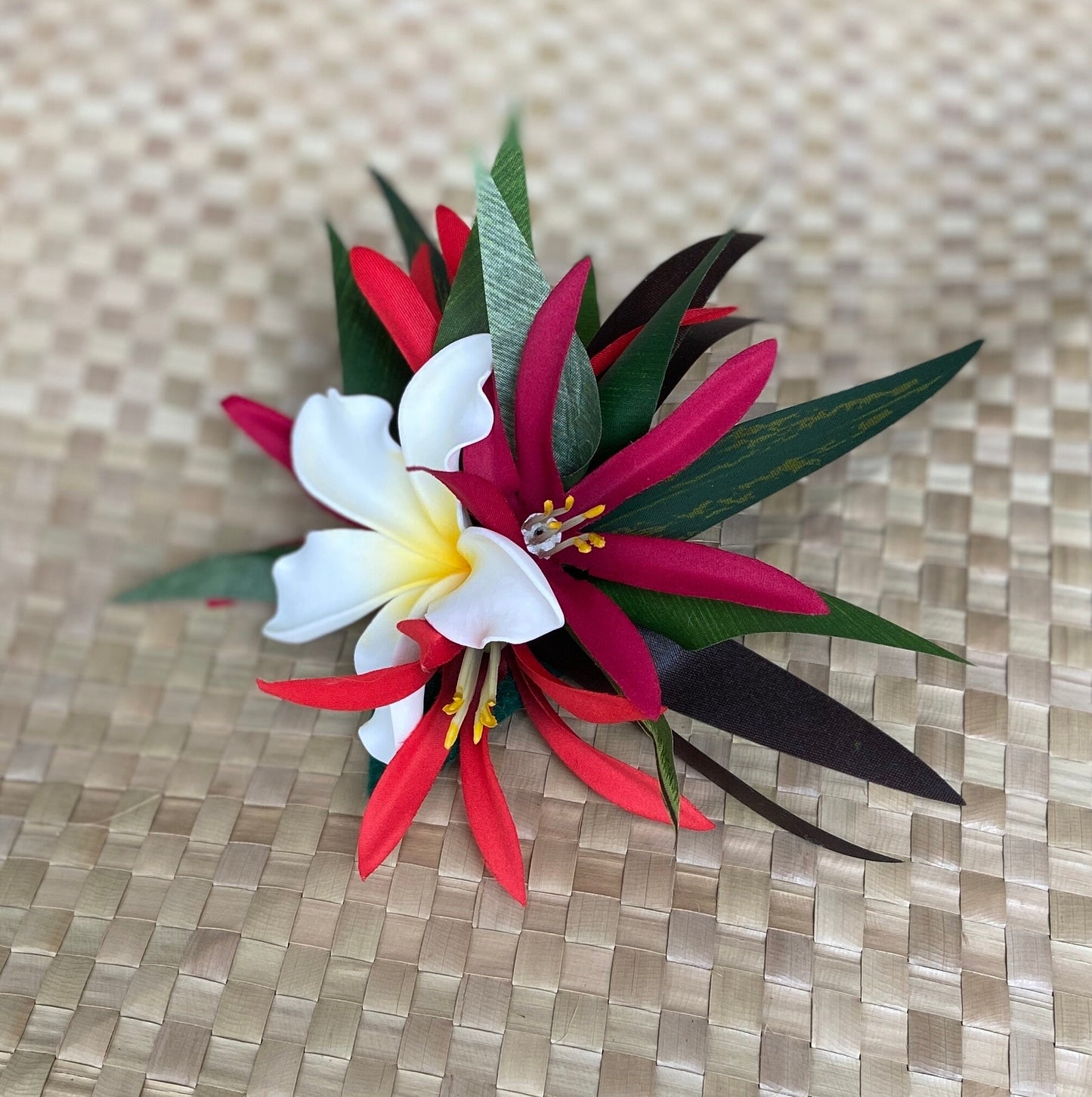 Royal Hawaiian Plumeria Hair Clip Tahitian Headdress Costume Aparima Ahuroa Statement Piece Spider Lily Floral Artificial Ti Leaf Hairpin