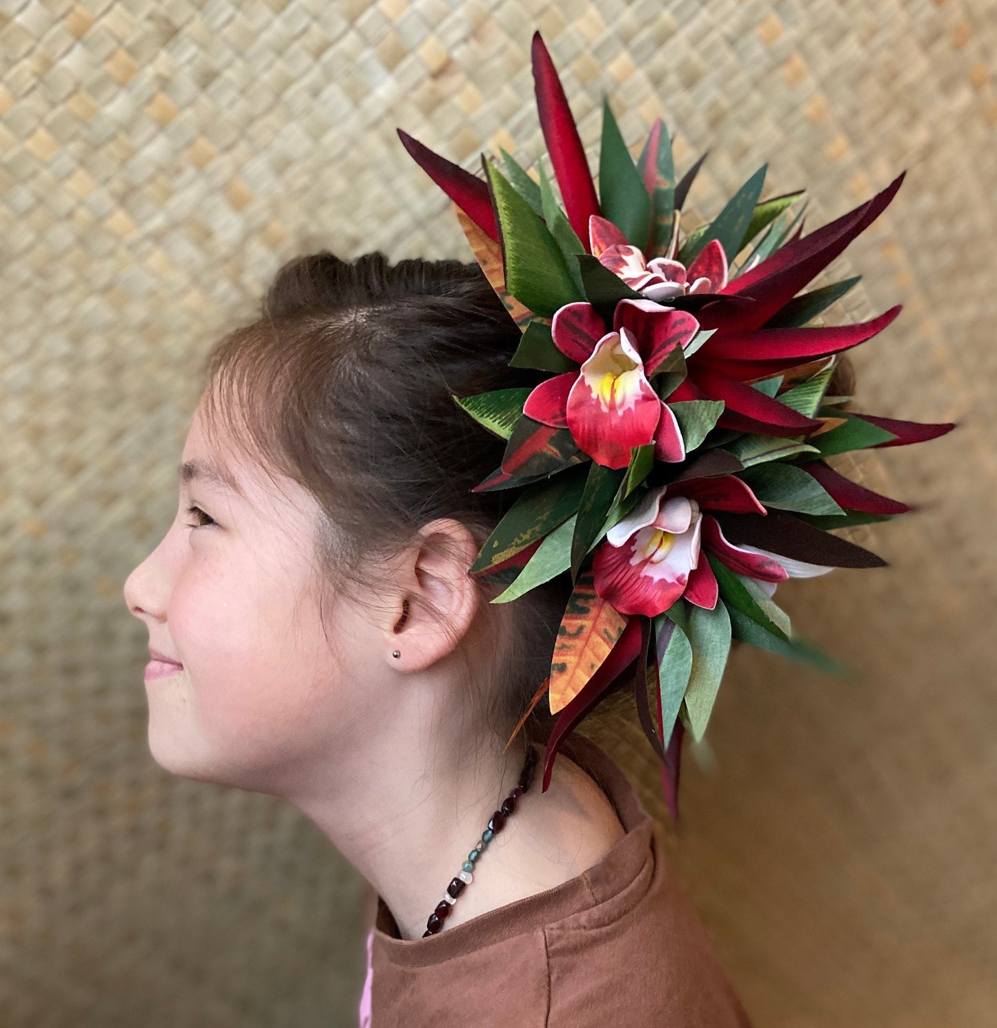 Hawaiian Queen Orchid Hair Clip Tahitian Headdress Costume Aparima Ahuroa Statement Piece Bird of Paradise Floral Artificial Ti Leaf Hairpin