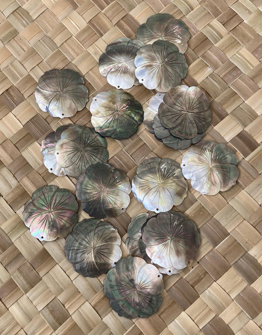 2.25" Hibiscus Mother of Pearl Seashells