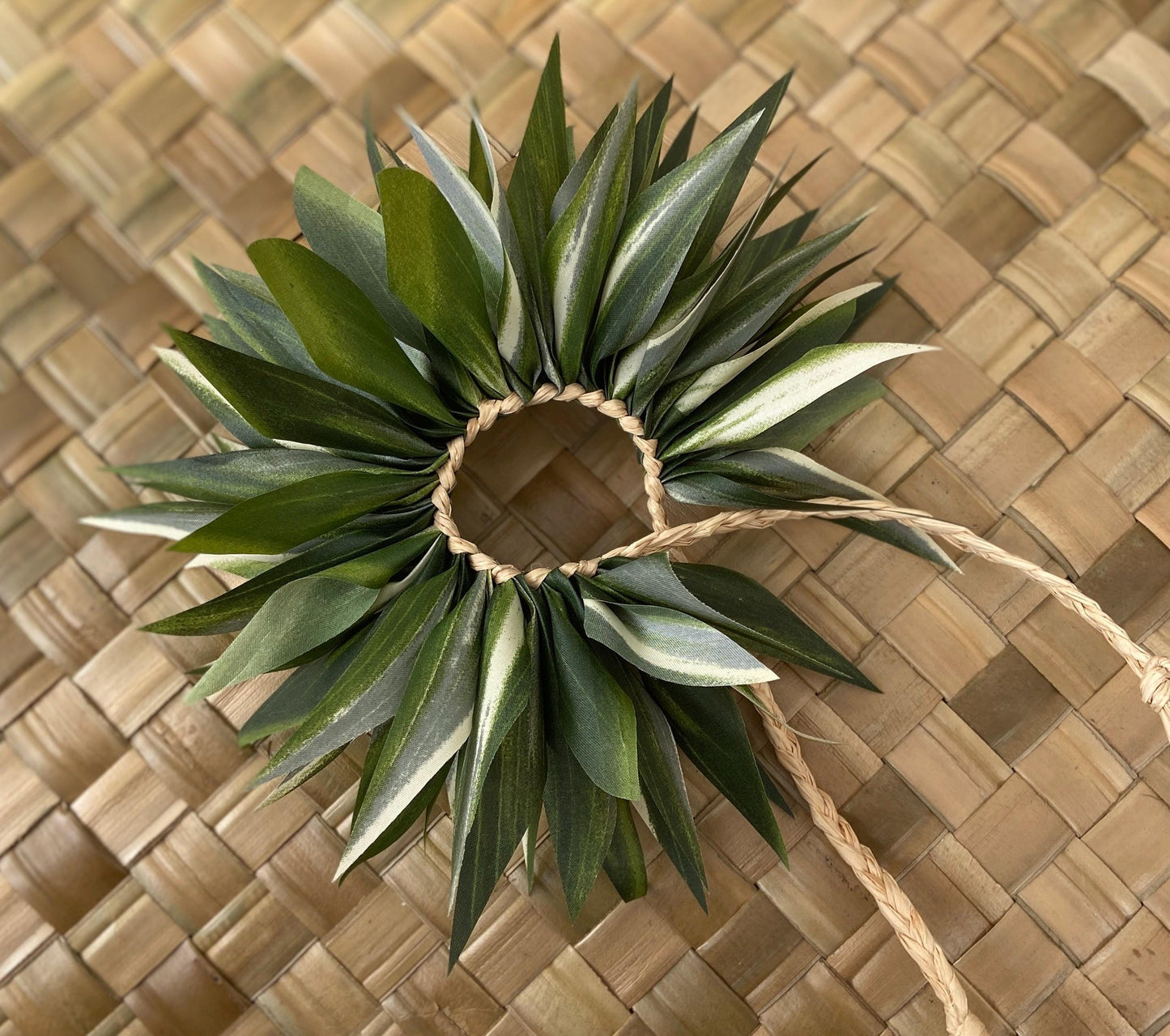 Hair Bun Wrap Premium Silk Ti Leaf Haku for Ori Tahiti Hula Kahiko Cook Islands Tongan Polynesian Dance Luau Beach Weddings Aloha Festivals