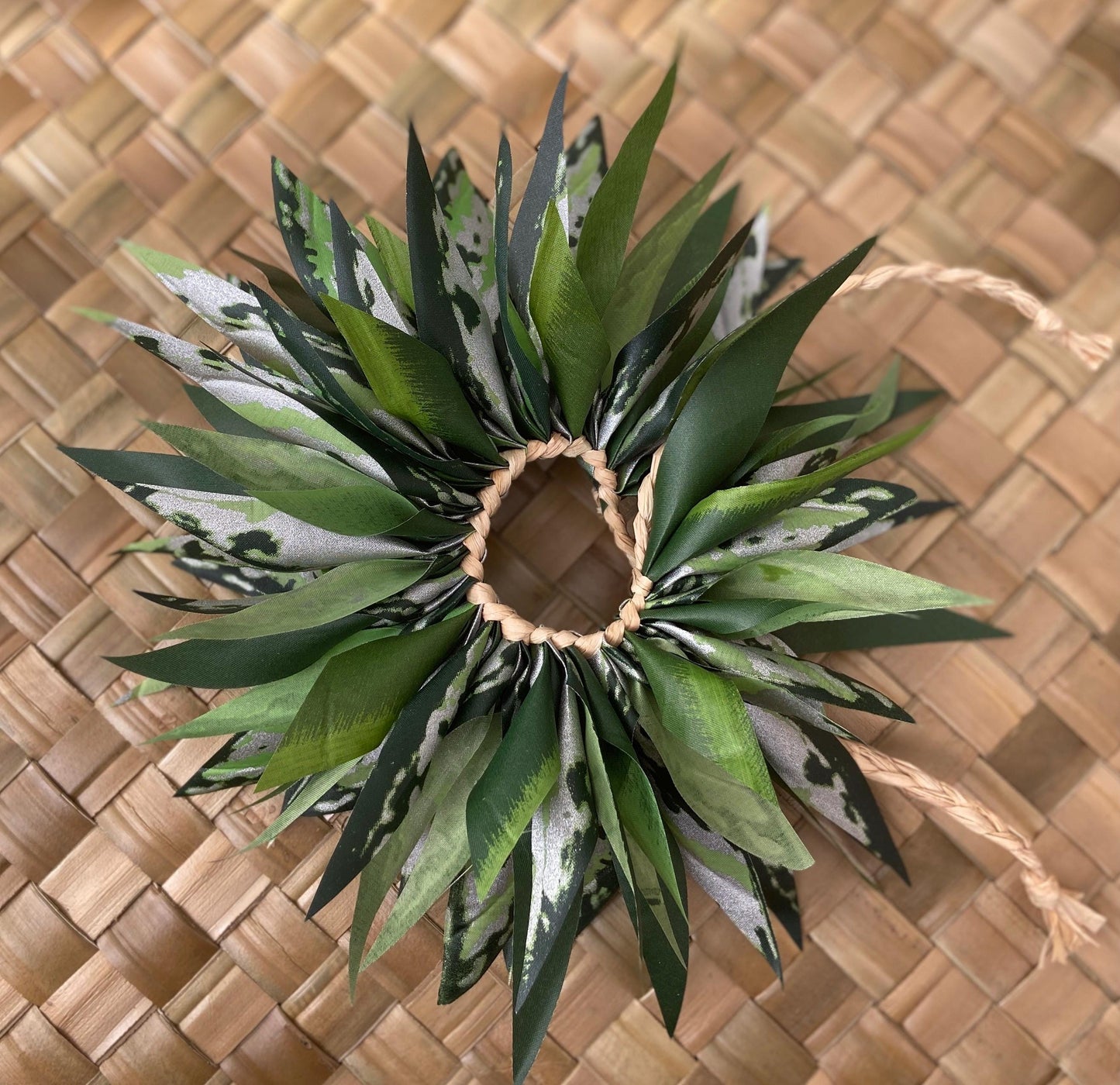 Hair Bun Wrap Premium Silk Ti Leaf Haku for Ori Tahiti Hula Kahiko Cook Islands Tongan Polynesian Dance Luau Beach Weddings Aloha Festivals