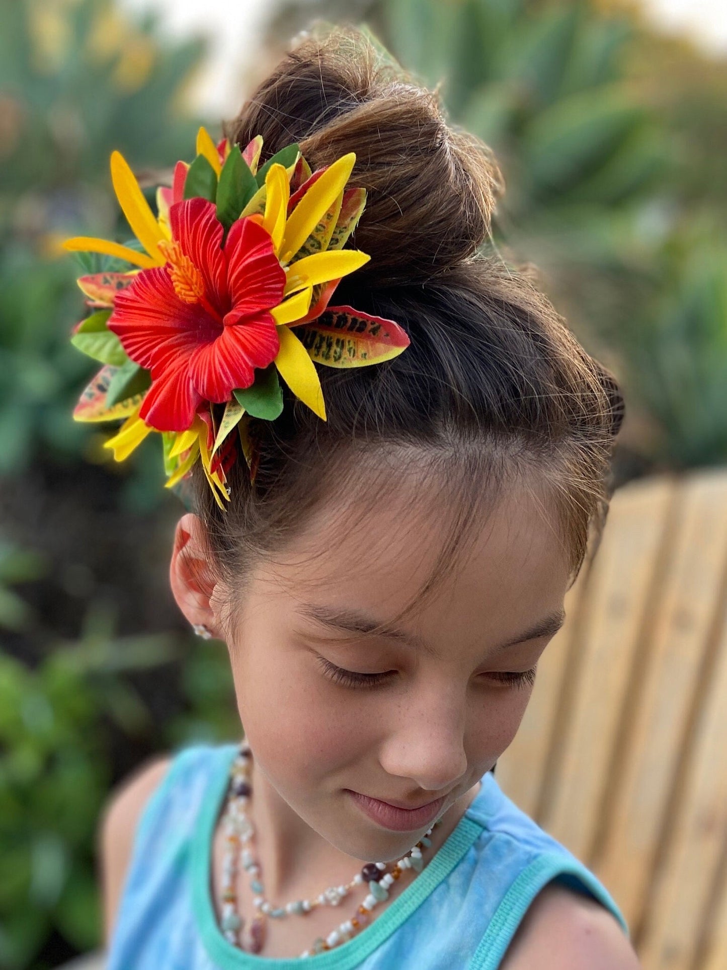 Ruffled Hawaiian Hibiscus Hair Clip Tahitian Headdress Costume Aparima Ahuroa Statement Piece Croton Maile Floral Artificial Ti Leaf Hairpin