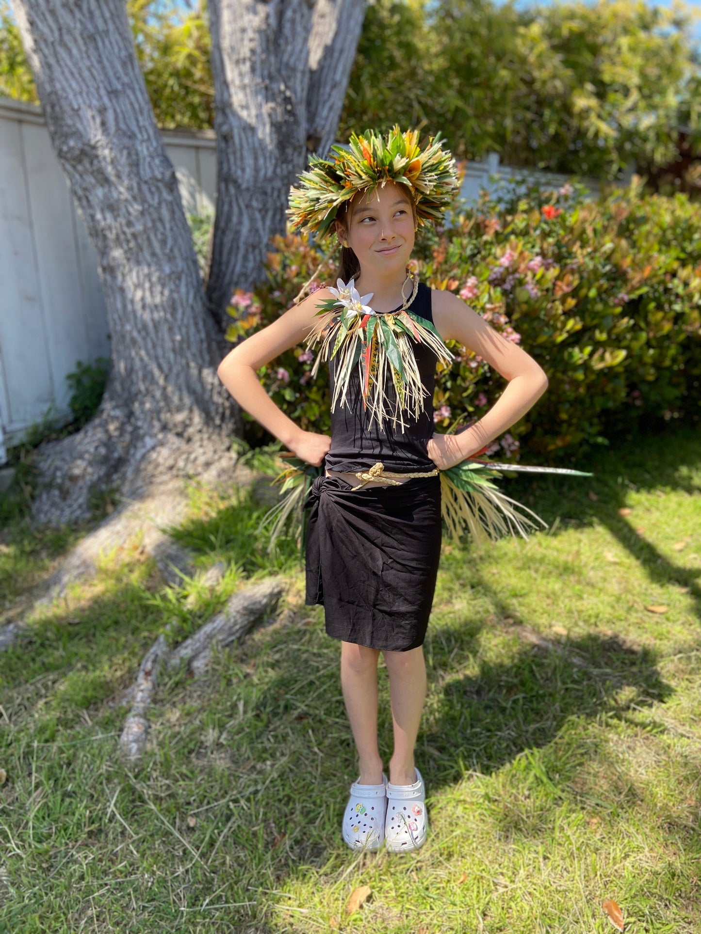 Keiki Costume 3pcs Set Otea Tamārii 4-12 Yrs Premium Competition Grade Haku Lei Po'o, Neckpiece, & Half Hip Hei for Ori Tahiti Performance