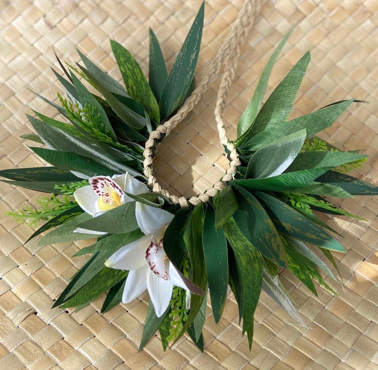 Orchid and Ti Leaf Kupe'e