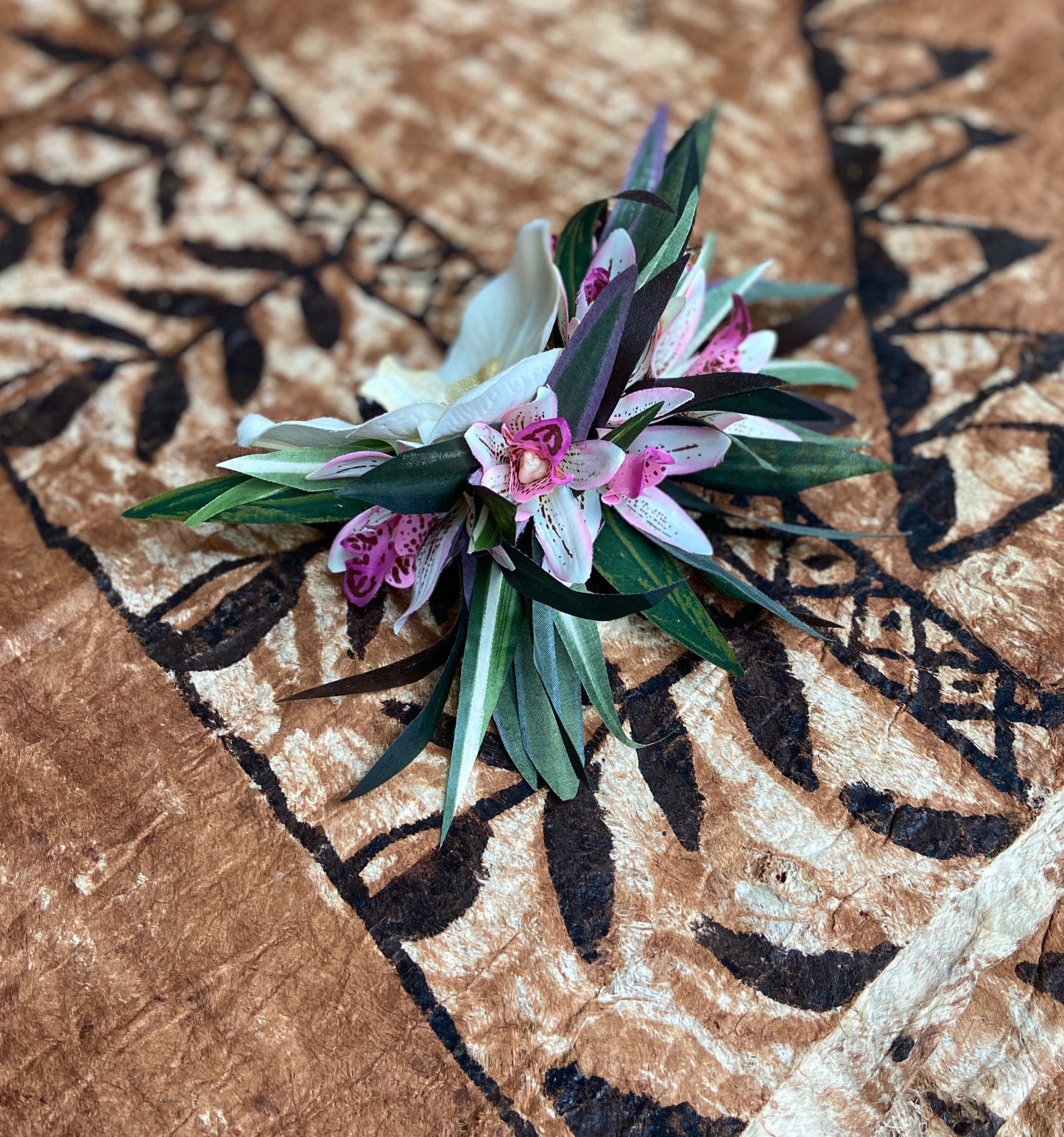 Hawaiian Flower Hair Clip Tahitian Costume Accessories Orchids & Heliconia Artificial Ti Leaf Tropical Hairpin for Aparima Ahuroa Otea Solo