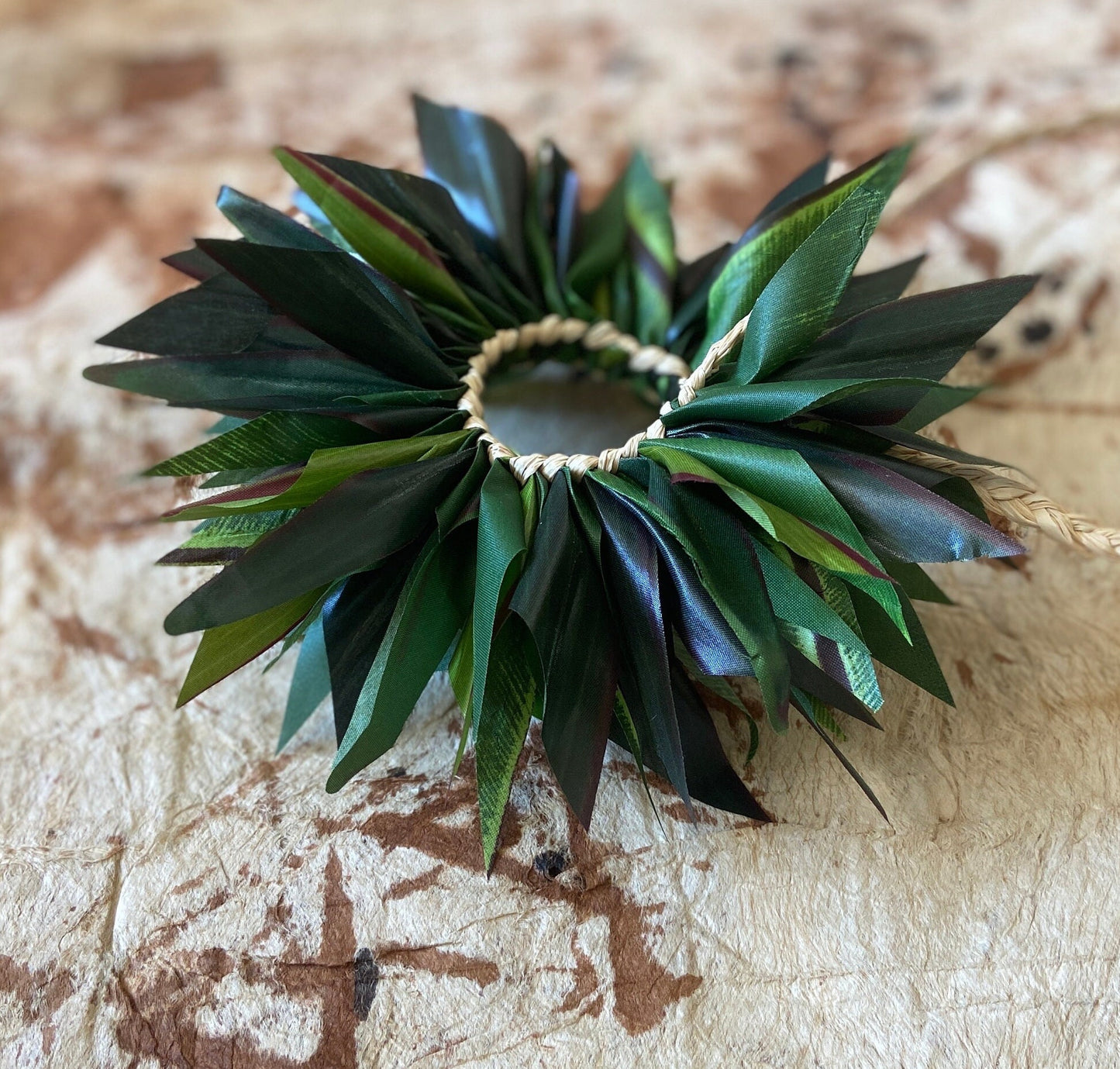 Kupe'e with Choice of Ti, Croton, Song-of-India, or Variegated Leaves