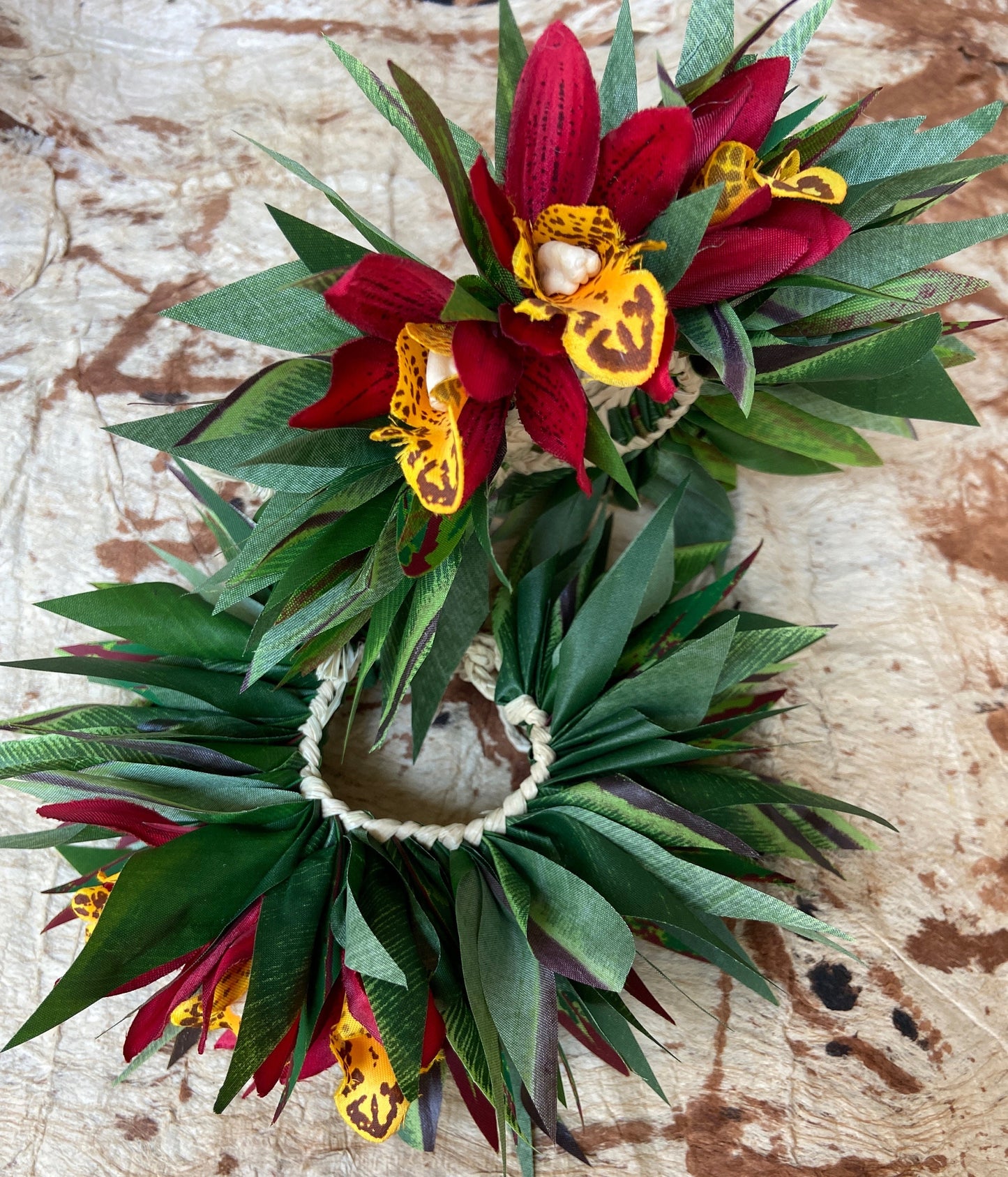 Orchid and Cordyline Kupe'e