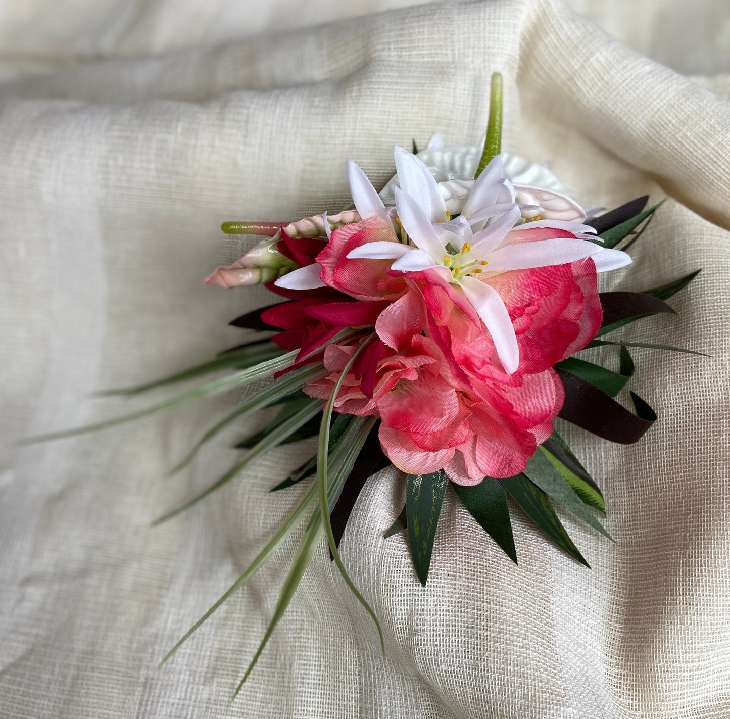 Royal Sunset Anthurium Hair Clip Tahitian Headdress Costume for Aparima Ahuroa Hula Statement Piece Bridal Plumeria Fascinator Hair Pin